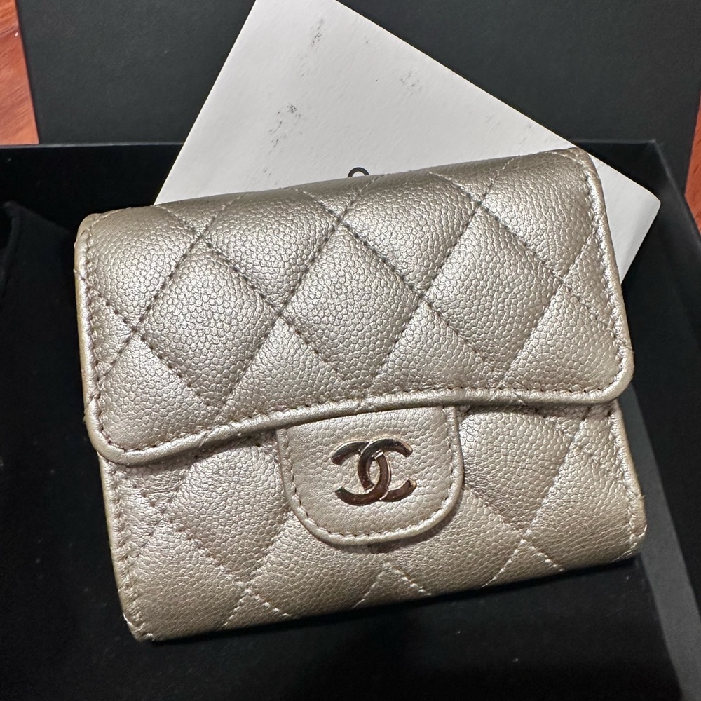 Chanel wallet